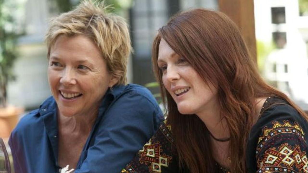 Julianne Moore Lesbian Film Tunes By Bowie, MGMT