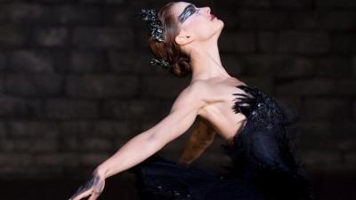 Behind The Scenes Of The ‘Black Swan’ Costuming