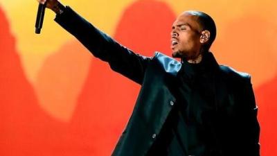 More Rihanna Questions? Chris Brown Cracks (Glass)