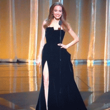 Journey Of A Meme: Angelina Jolie’s Right Leg At The 2012 Oscars