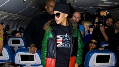 Rihanna Is Clueless About The Fact Her Promo Plane Was A Disaster