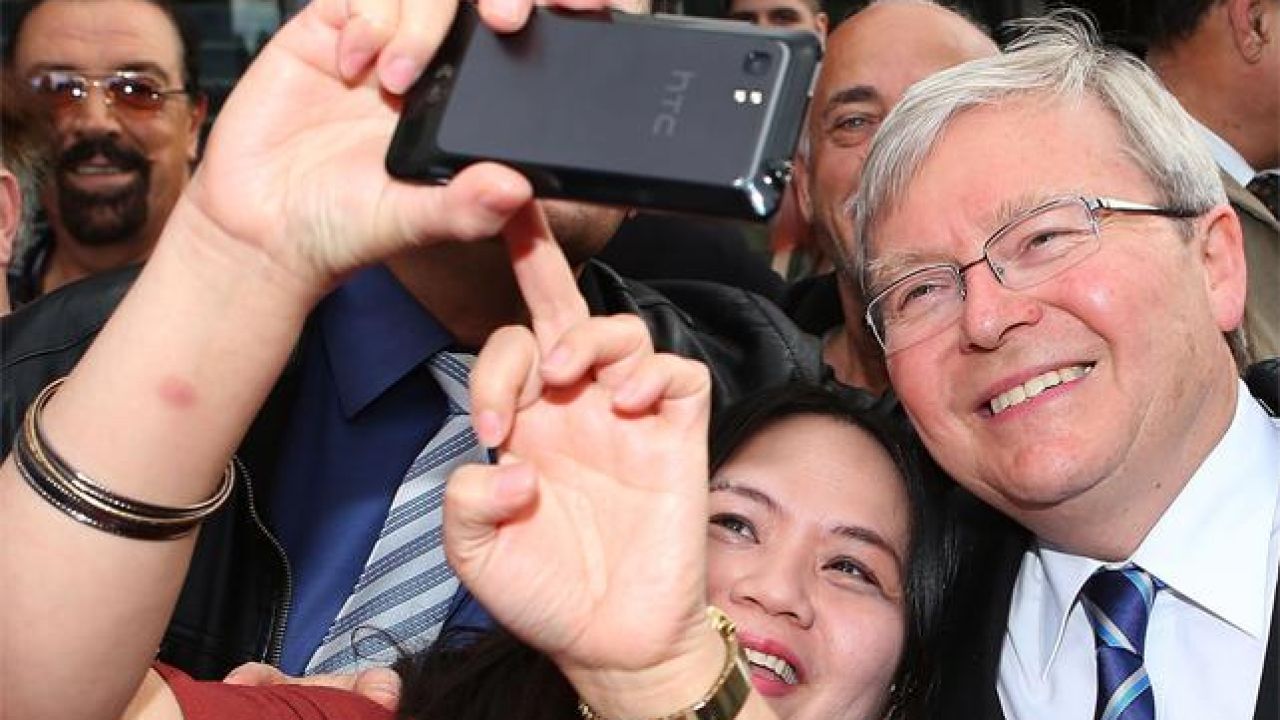 Kevin Rudd Uses Selfies, “Trendy Young People” Slang To Attract Youth Vote