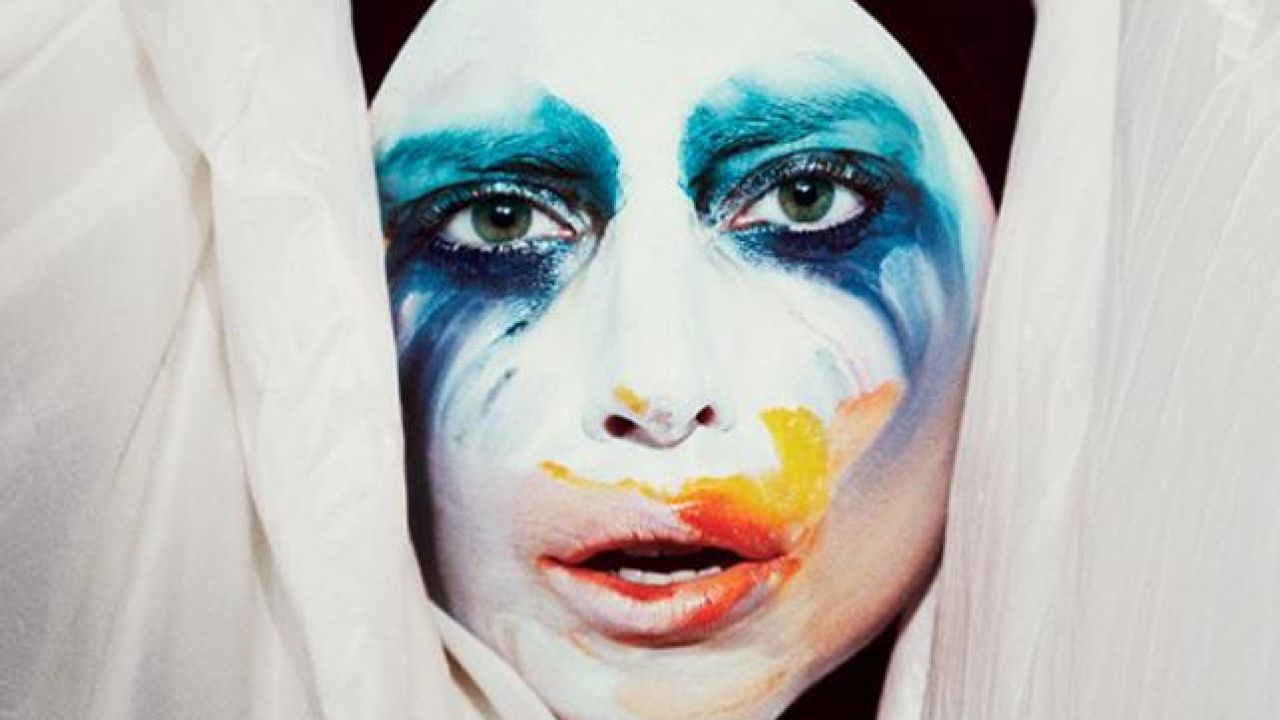 “Every Icon” Lady Gaga Wants Your ‘Applause’ For New Album Art