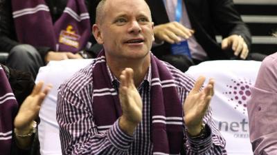 Campbell Newman Gives Himself Obama-Size Pay Rise Despite State Government Job Cuts
