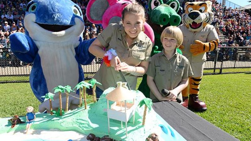 Bindi Irwin Appointed SeaWorld Ambassador To Deflect From ‘Blackfish’ Backlash And Haters Who Are Gonna Hate