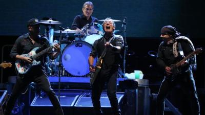 Bruce Springsteen Covering Lorde’s ‘Royals’ Is A Thing That Happened In Auckland Yesterday