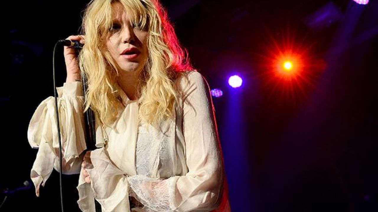 “No Expert” Courtney Love Thinks She Has Found Missing  Malaysia Airlines Flight MH370