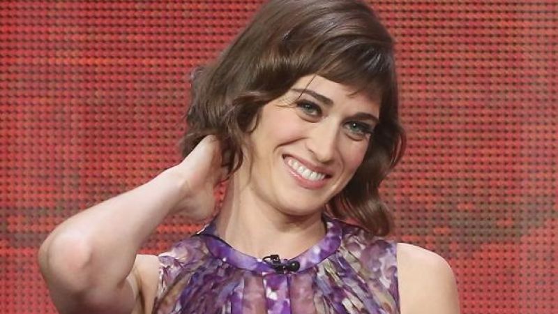 Can Men Be Funny? Lizzy Caplan Explains on ‘Comedy Bang! Bang!’