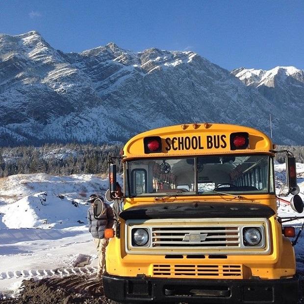 Six Young Aussies Quit Their Jobs, Bought an Old Bus and did the U.S. Road Trip of a Lifetime