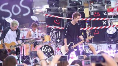 5SOS Top US Charts In Best Ever Debut For An Aussie Band