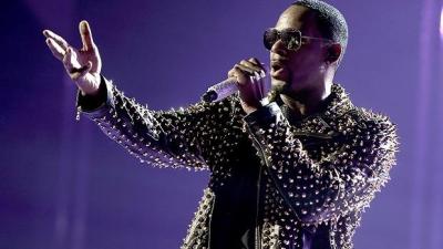 R Kelly Made a Surprise Stop-In at Chance The Rapper’s Lollapalooza Set