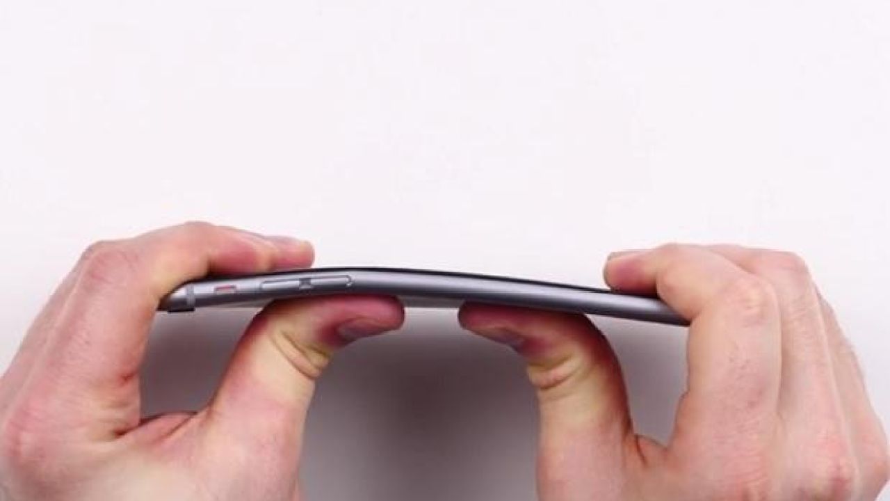 New iPhone 6 Plus Feature Makes It Bend In Your Pocket