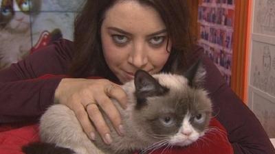 Aubrey Plaza Explains her Special Bond with Grumpy Cat