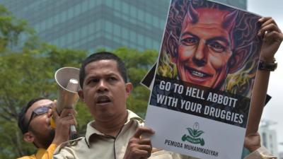 Indonesian Activists Stage Defiant Anti-Abbott Protest In Jakarta