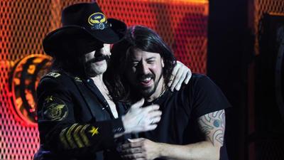 WATCH: Dave Grohl Fights Back Tears Delivering Eulogy To His “Hero” Lemmy