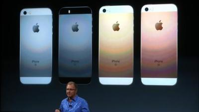 Apple Announces New, Smaller iPhone SE For The Tiny-Handed Among Us
