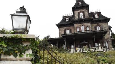 Park Employees Discover Body In Disneyland Paris Haunted House Ride