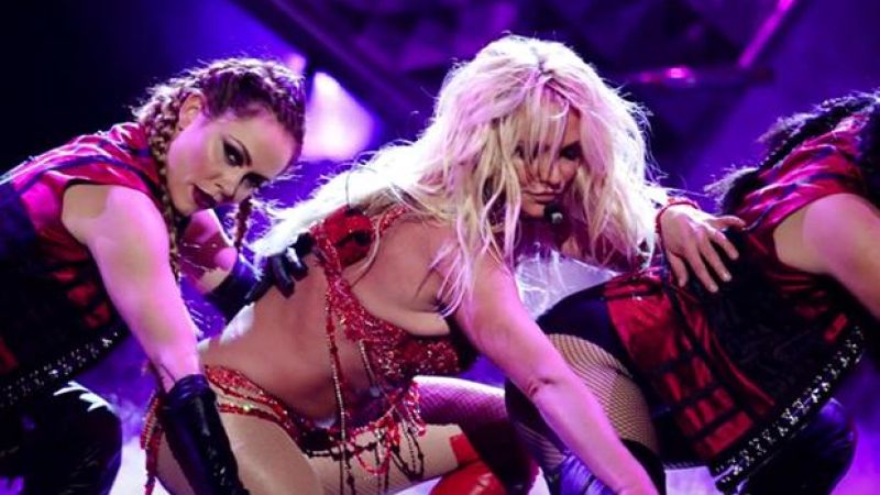 WATCH: Britney Spears Slays ‘Billboards’ Medley Like 2007 Never Happened