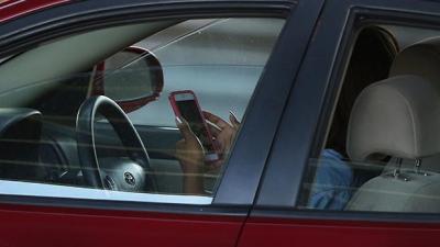 VIC Police Could Soon Scan Phones To See If You’ve Been Texting & Driving