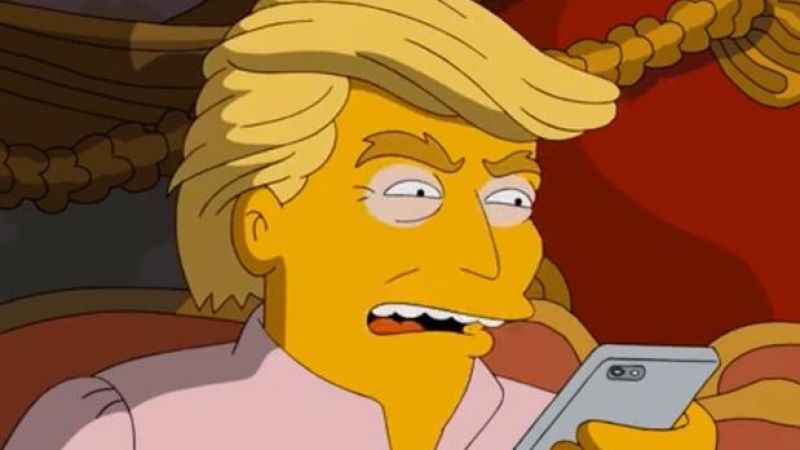 WATCH: ‘The Simpsons’ Does Its Inevitable Trump Roast & Backs Hillary