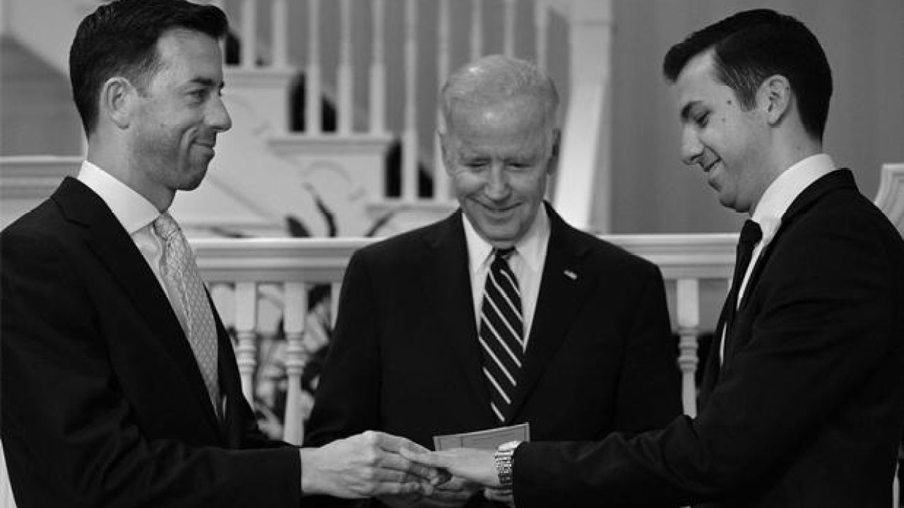 US Vice President Joe Biden Adorably Married Two White House Staffers