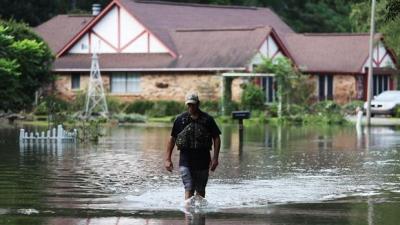 11 Dead, 20K Homeless After Freak Floods Ravage Southern Louisiana