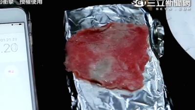 WATCH: Cooked Samsung Note7 Is Hot Enough To Grill A Piece Of Meat On