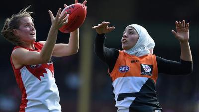 Nicola Barr Makes History As The 1st Ever Draftee In The AFL Women’s League