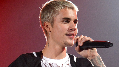 Justin Bieber Asks Fkn Rowdy Fans To “Hear Me Out” After Stage Walk-Offs