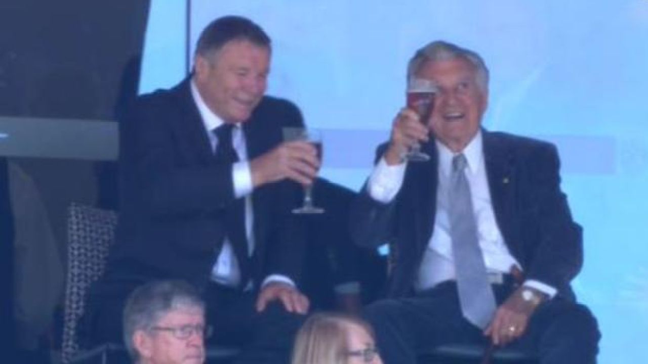Like Clockwork, Ex-PM Bob Hawke Is Back Sculling Froth Dogs At The Cricket
