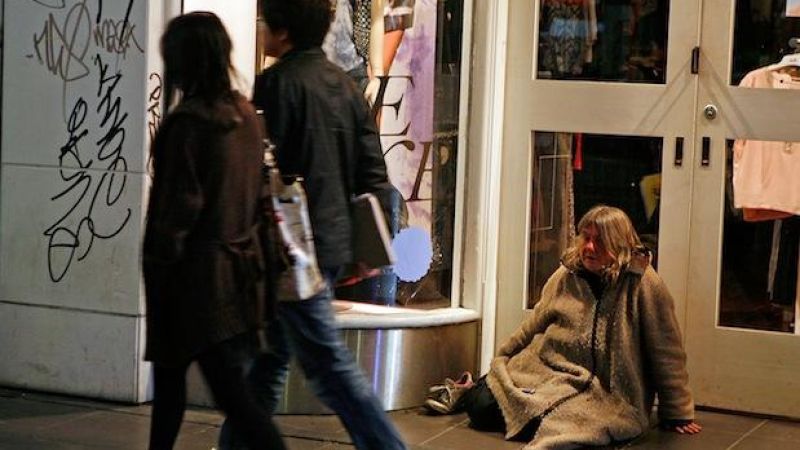 Melbs Moves Away From Rough Sleeping Ban After Homelessness Crisis Meeting