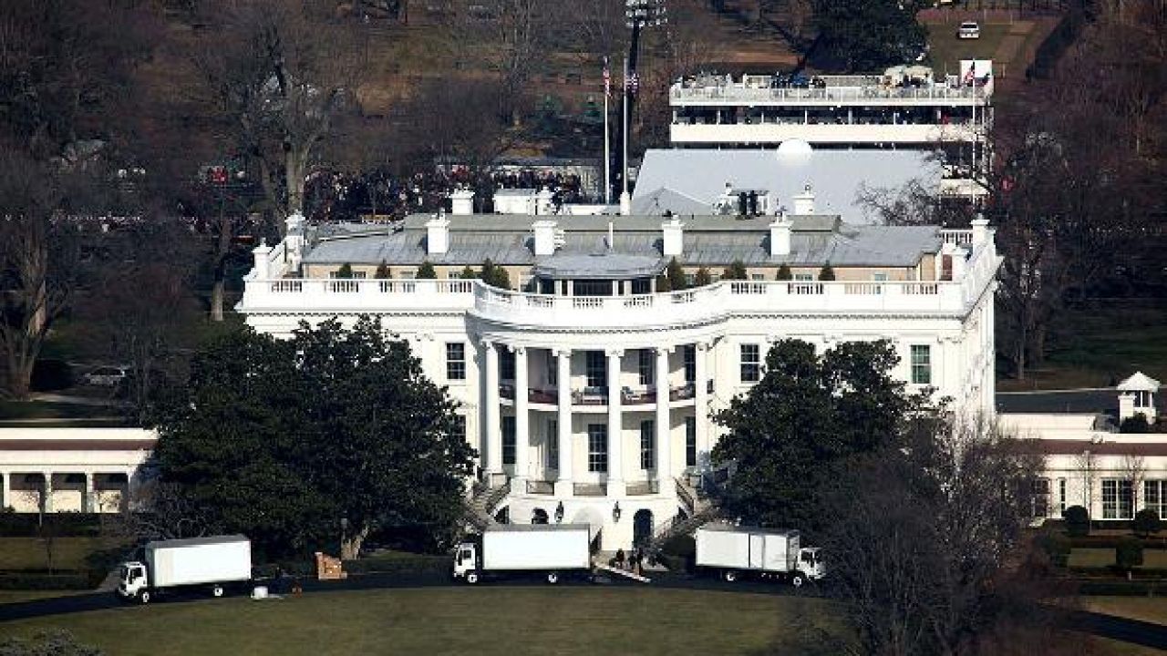 How An Army Of Staff Will Turn The White House Into Trump Manor In 5 Hours