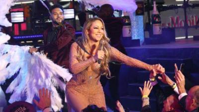 Mariah Carey Claps Back As Sources Say Her Botched NYE Gig Was “Sabotaged”