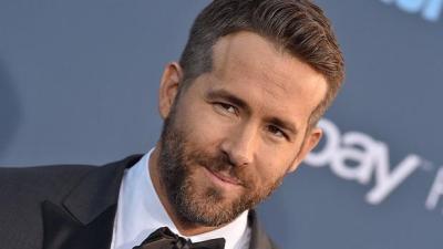 WATCH: Ryan Reynolds Is Scared Shitless In Space In The ‘Life’ Trailer