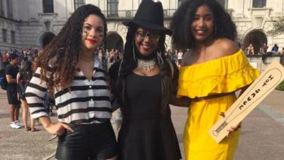 1000s Of Beyoncé Fans Got In Costume Formation To Win Grammys Tix