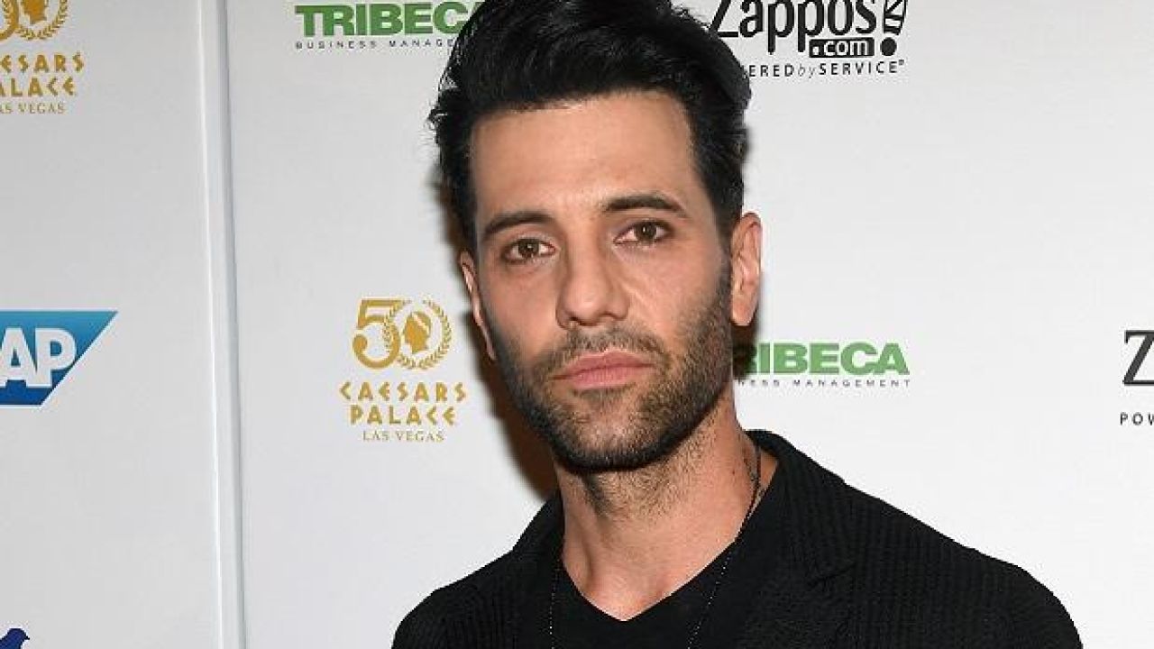 Illusionist Criss Angel Rushed To Hospital As Vegas Stunt Goes Wrong