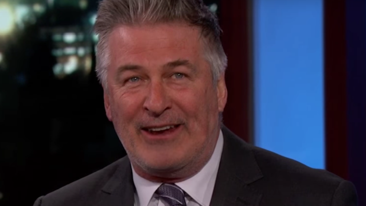WATCH: Alec Baldwin Hints At Taking Trump’s Vacant White House Dinner Spot