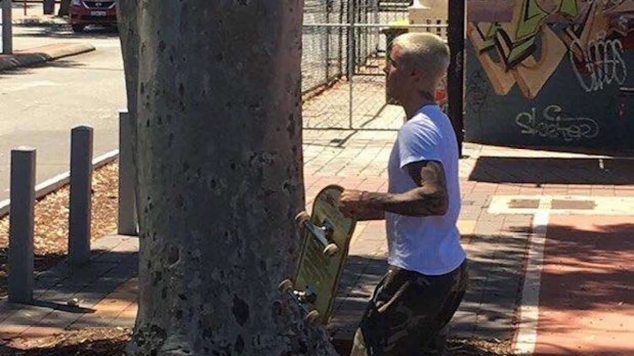 Justin Bieber Whipped His Deck Out For A Skate Around Perth Today
