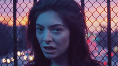 Lorde Reveals Relatable AF “Drunk Girl” Story Behind New Banger ‘Green Light’