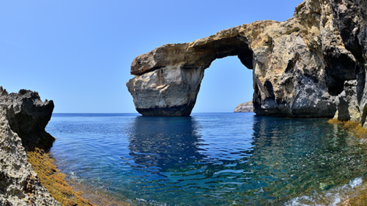Beloved Tourist Hotspot & ‘GoT’ Backdrop Swallowed By Raging Sea In Malta