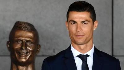 Please Send Prayers For Whoever Sculpted This Bust Of Cristiano Ronaldo