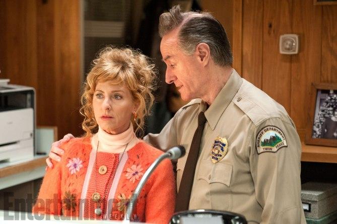 The ‘Twin Peaks’ Revival Photos Are Here & Nothing / Everything Has Changed