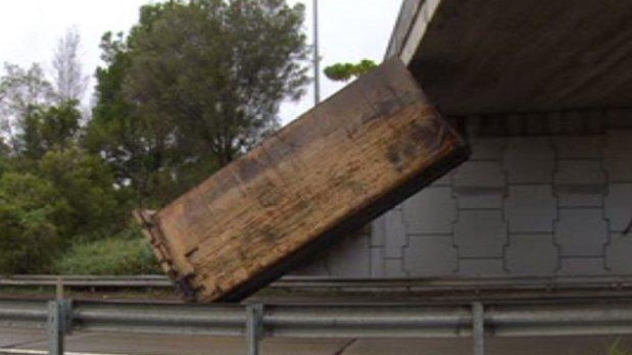 QLD Cops Tell Truckie Who Hit Bridge To Go Back To School & Learn Maths