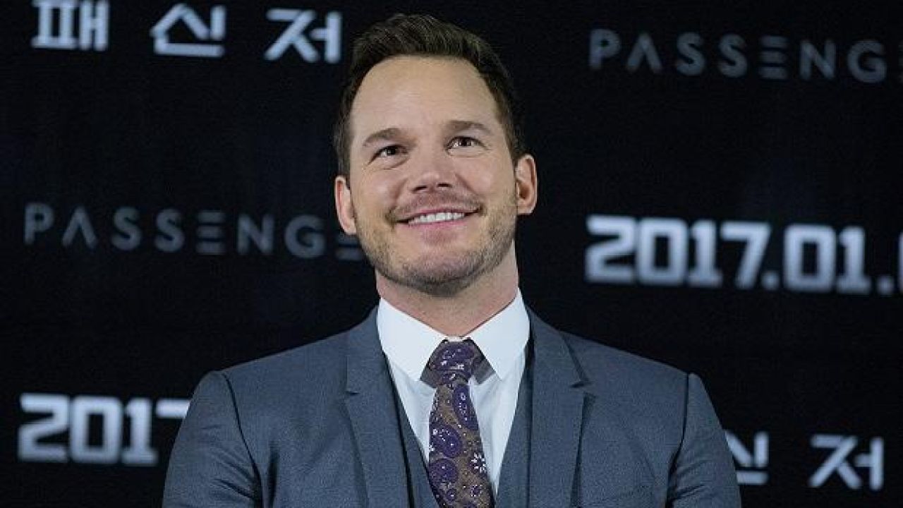WATCH: Carb-Deprived Chris Pratt Sings A Song To His Cheat Day Scone