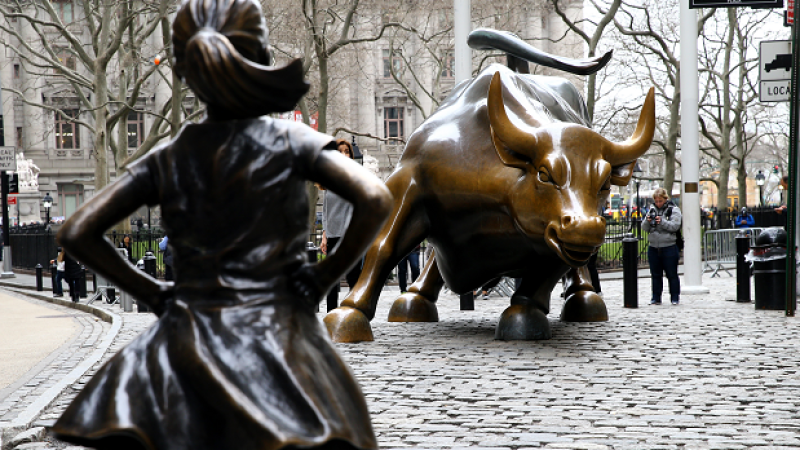 The Wall Street Bull’s Sculptor Wants The New ‘Fearless Girl’ To Beat It