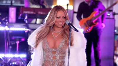 Mariah Carey Demanding Hot Tea Onstage On NYE Is 2018’s First & Worst Meme