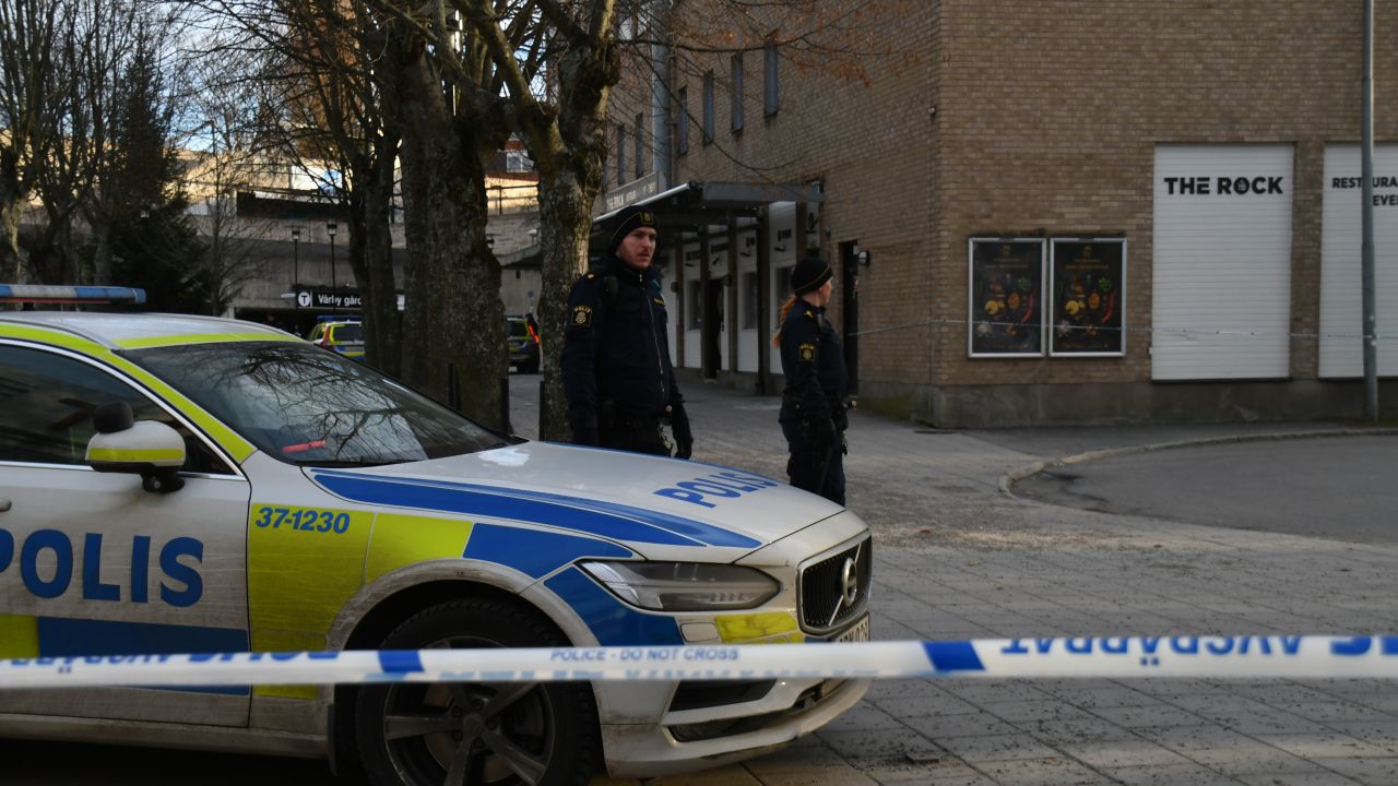 Man Killed After Picking Up Suspected Grenade Near Stockholm Train Station