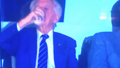 Bob Hawke Is At The Cricket Again And You Bloody Bet He’s Necking Frothies