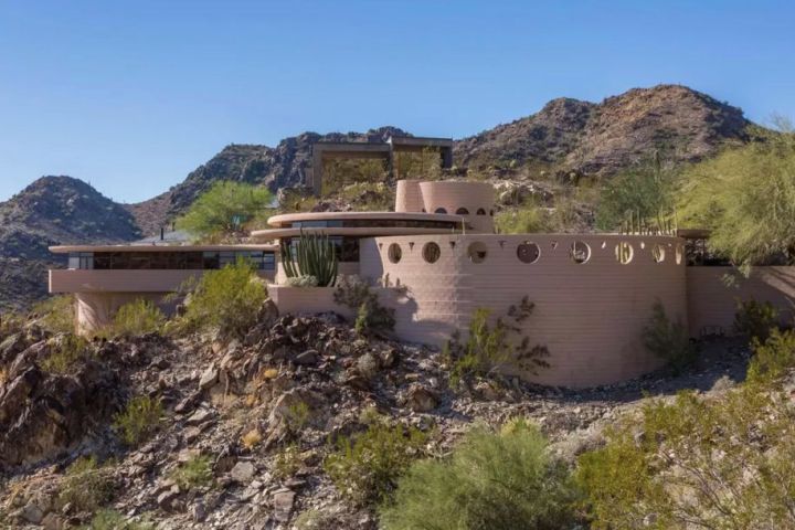 You Can Buy Frank Lloyd Wright’s Final Ever Modernist Triumph For $4M