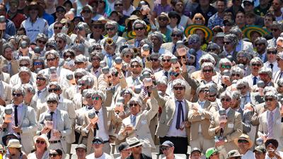 The Richies Have Gathered En Masse For A Marvellous Day 2 Of The SCG Test